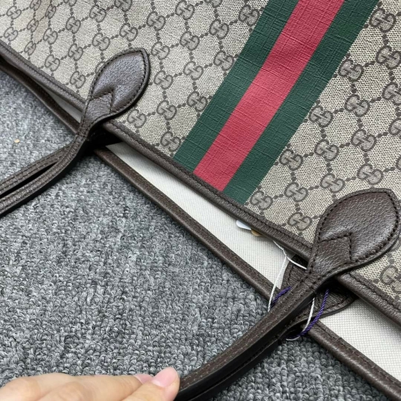 100% Authentic Gucci Leather Tote Bag - Picture 5 of 16